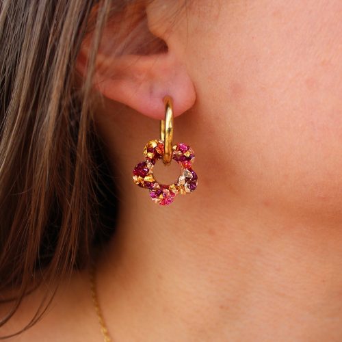 Pierres roses violettes et or