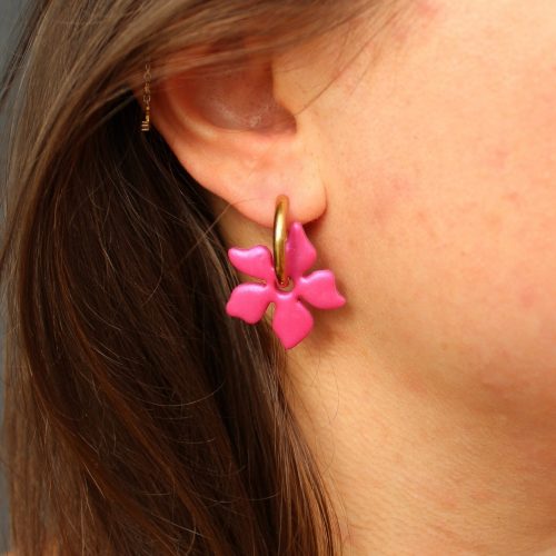 Fine fleur rose foncé