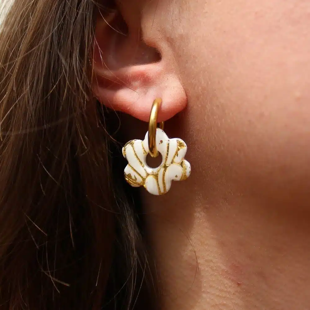 Pampilles toiles blanches et or