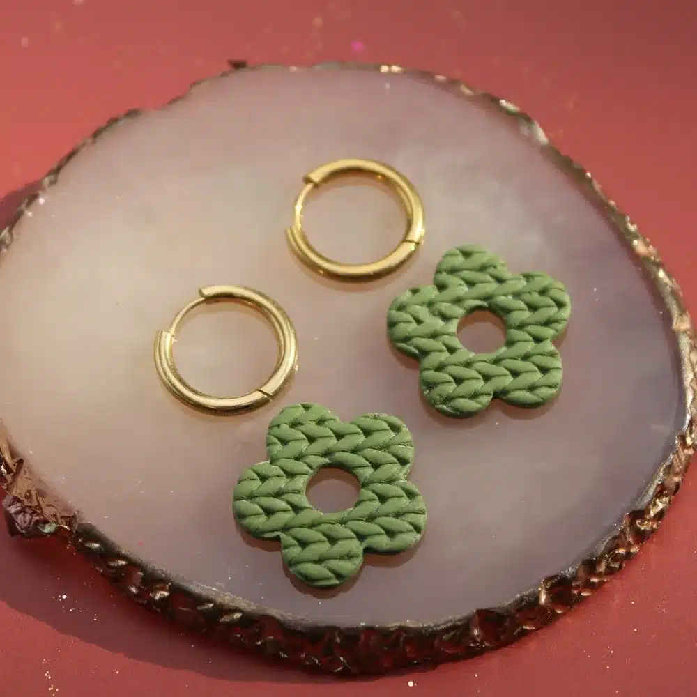 Grande fleur tressée vert olive