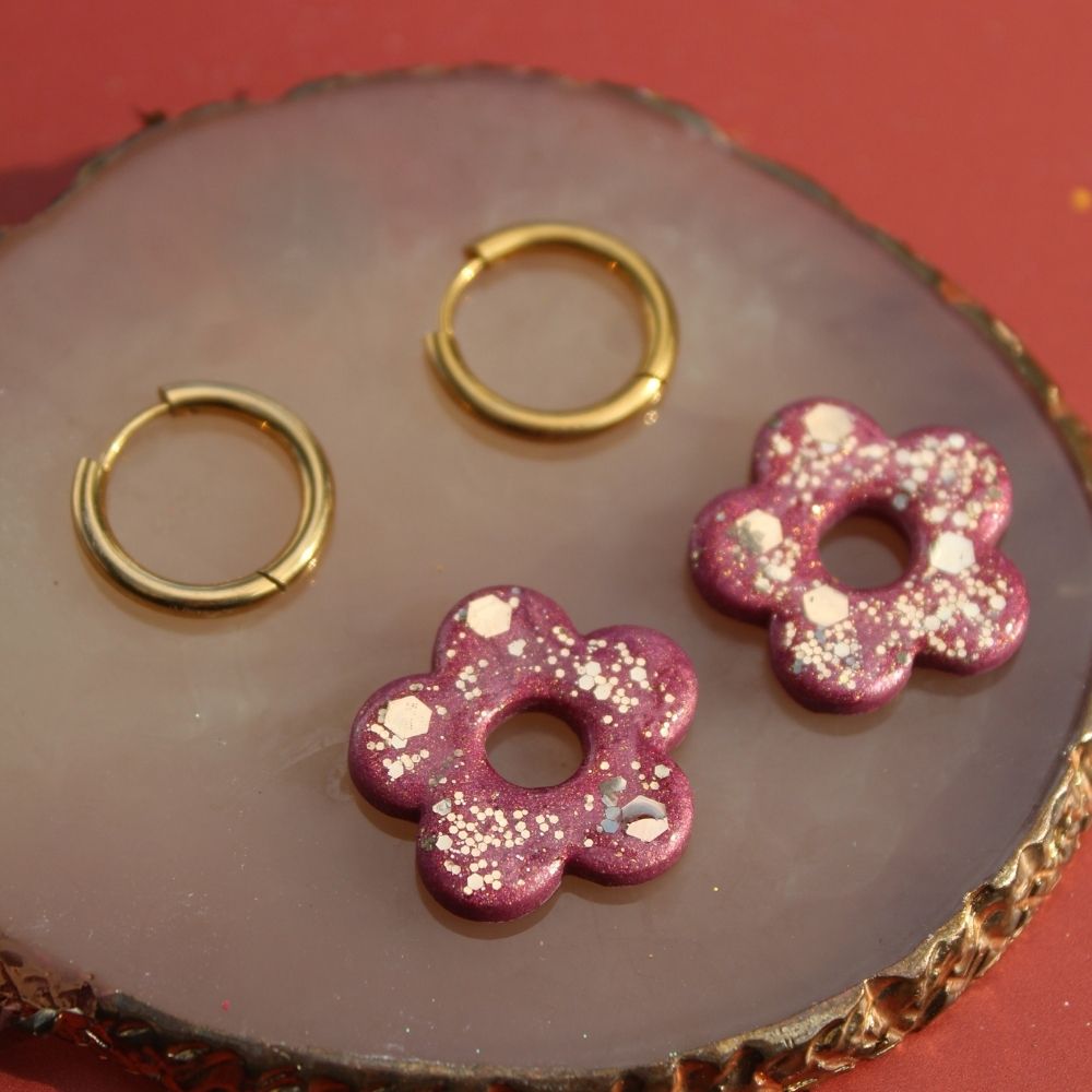 Fleur brillante lie de vin