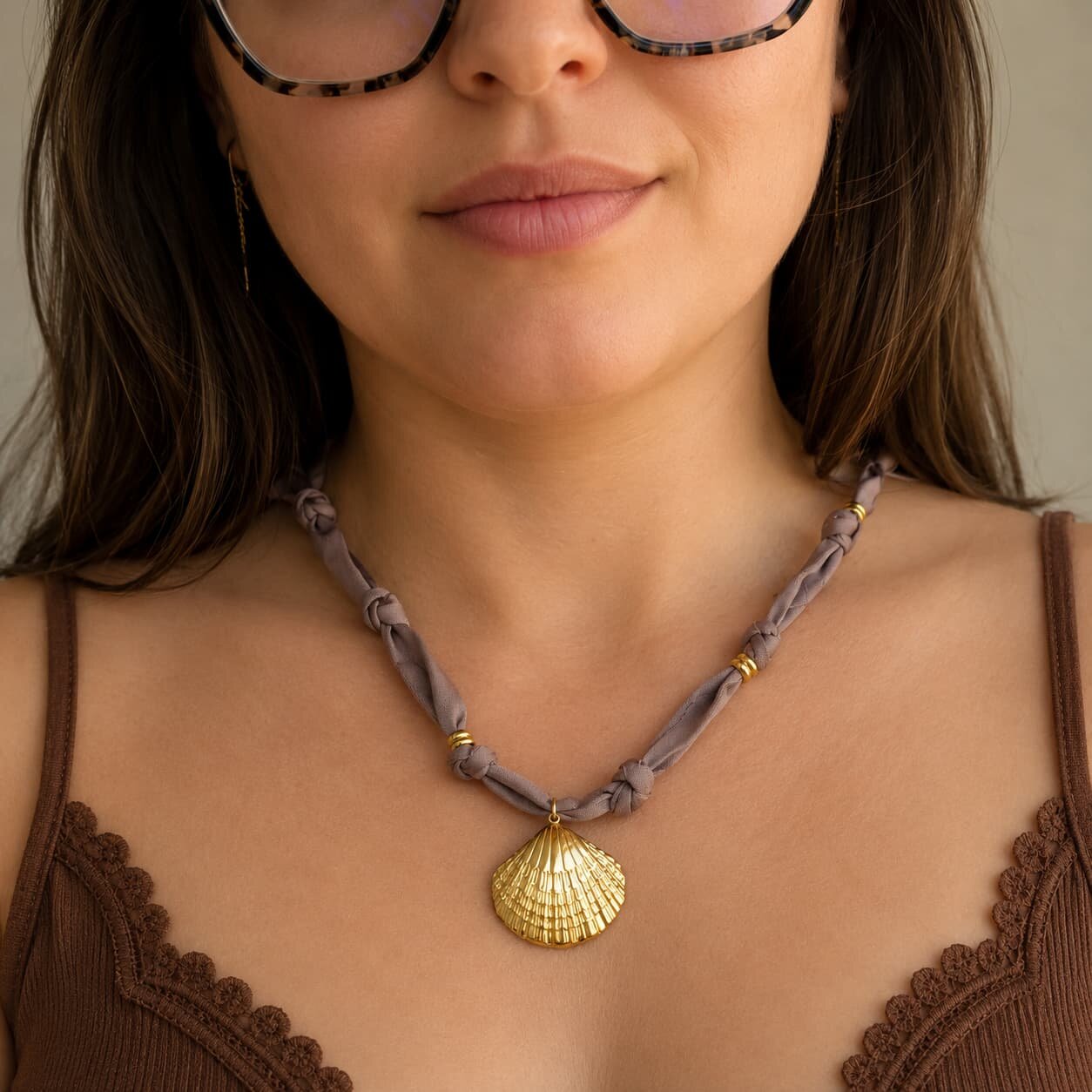 Collier foulard taupe