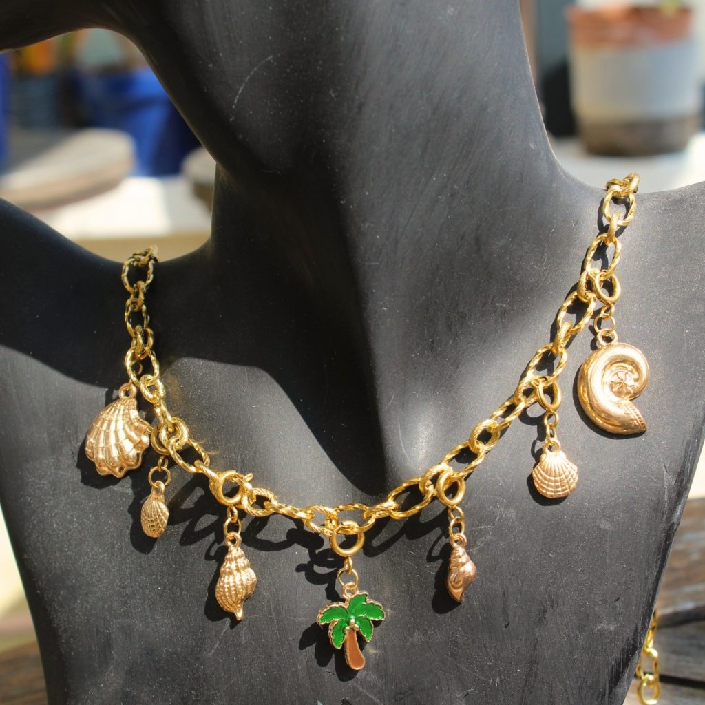 Collier breloques mer